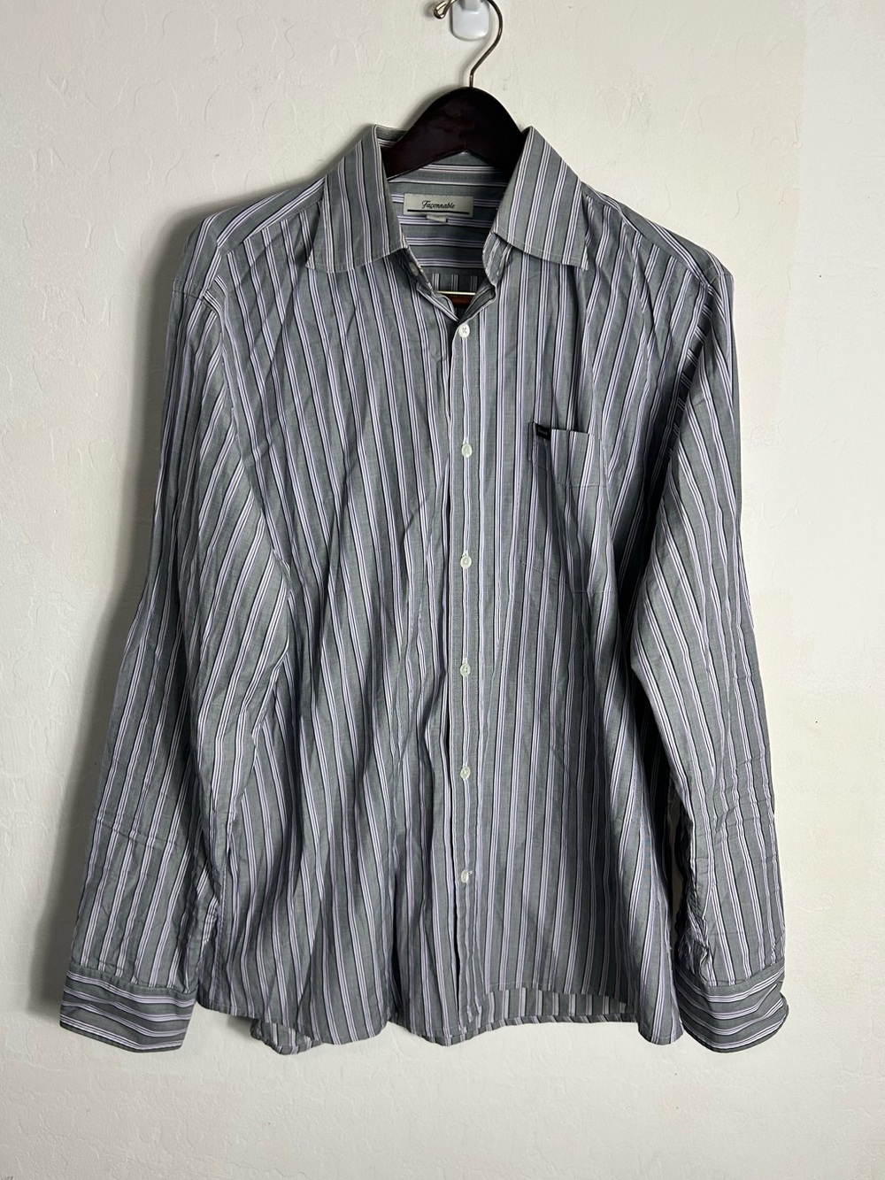 Men's Gray Vertical Stripe Button-Up Shirt